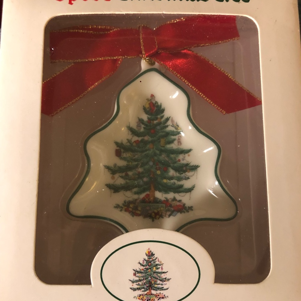 New in box vintage Spode Christmas tree tree ornament with red ribbon